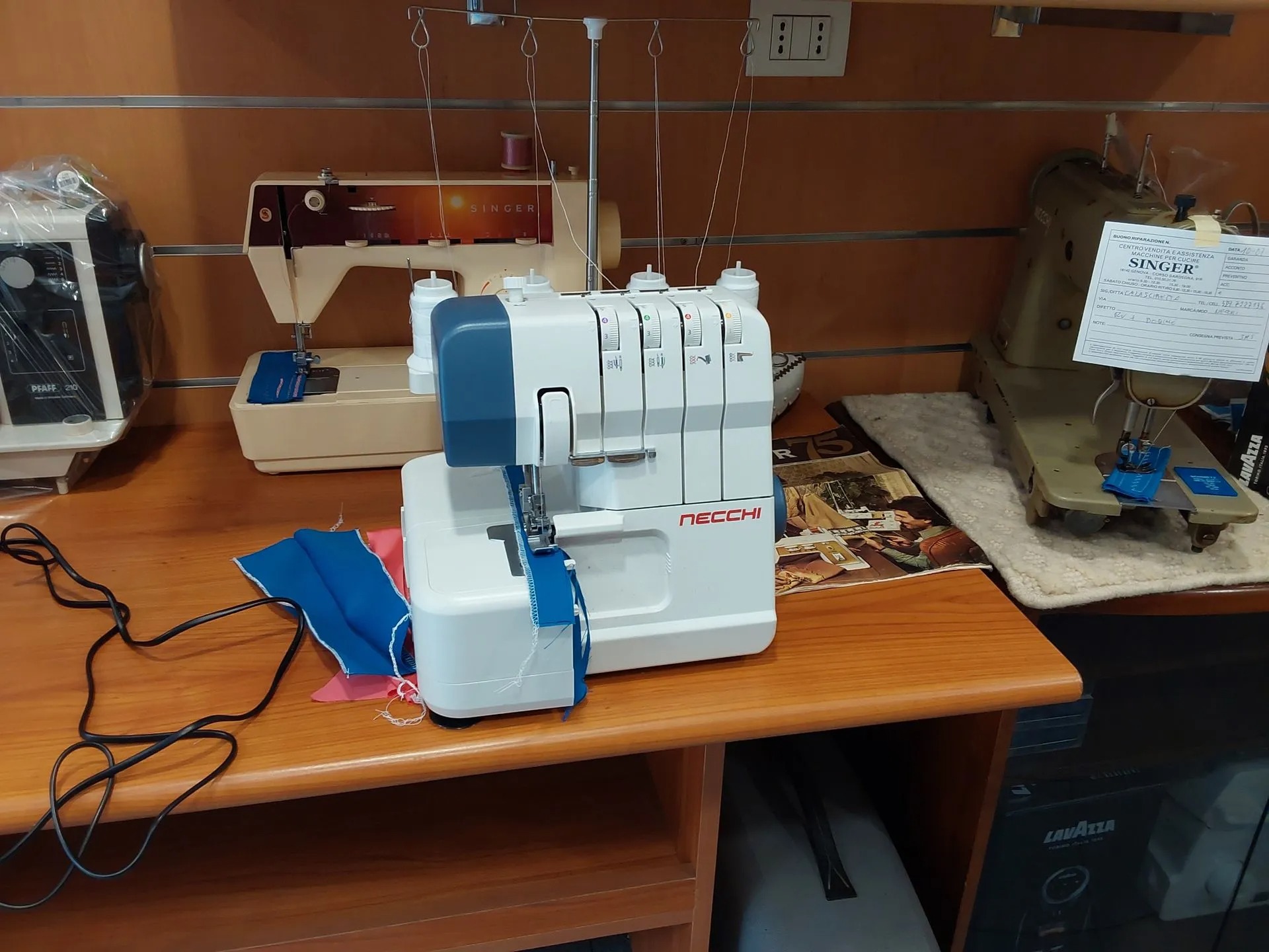 Macchina tagliacuci al lavoro